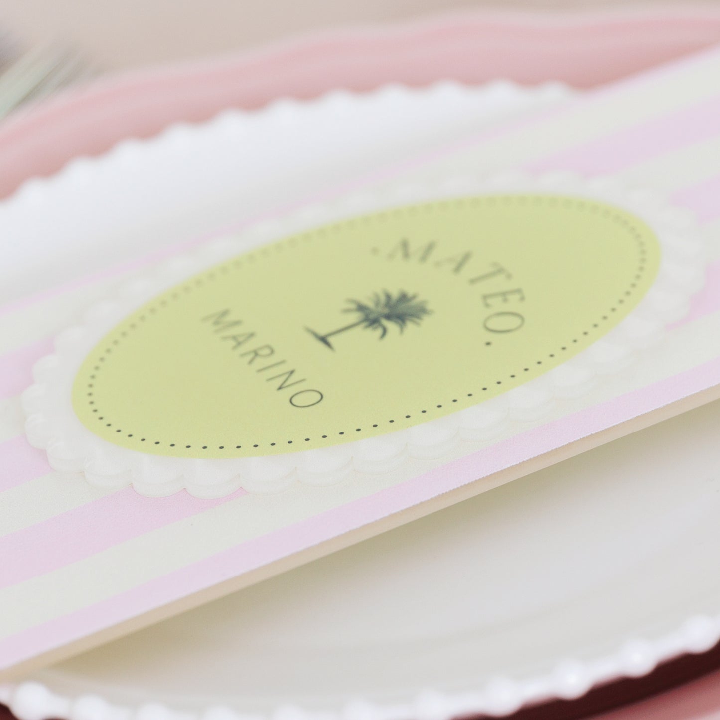 Amelie Collection - Scalloped Edge Acrylic Place Card