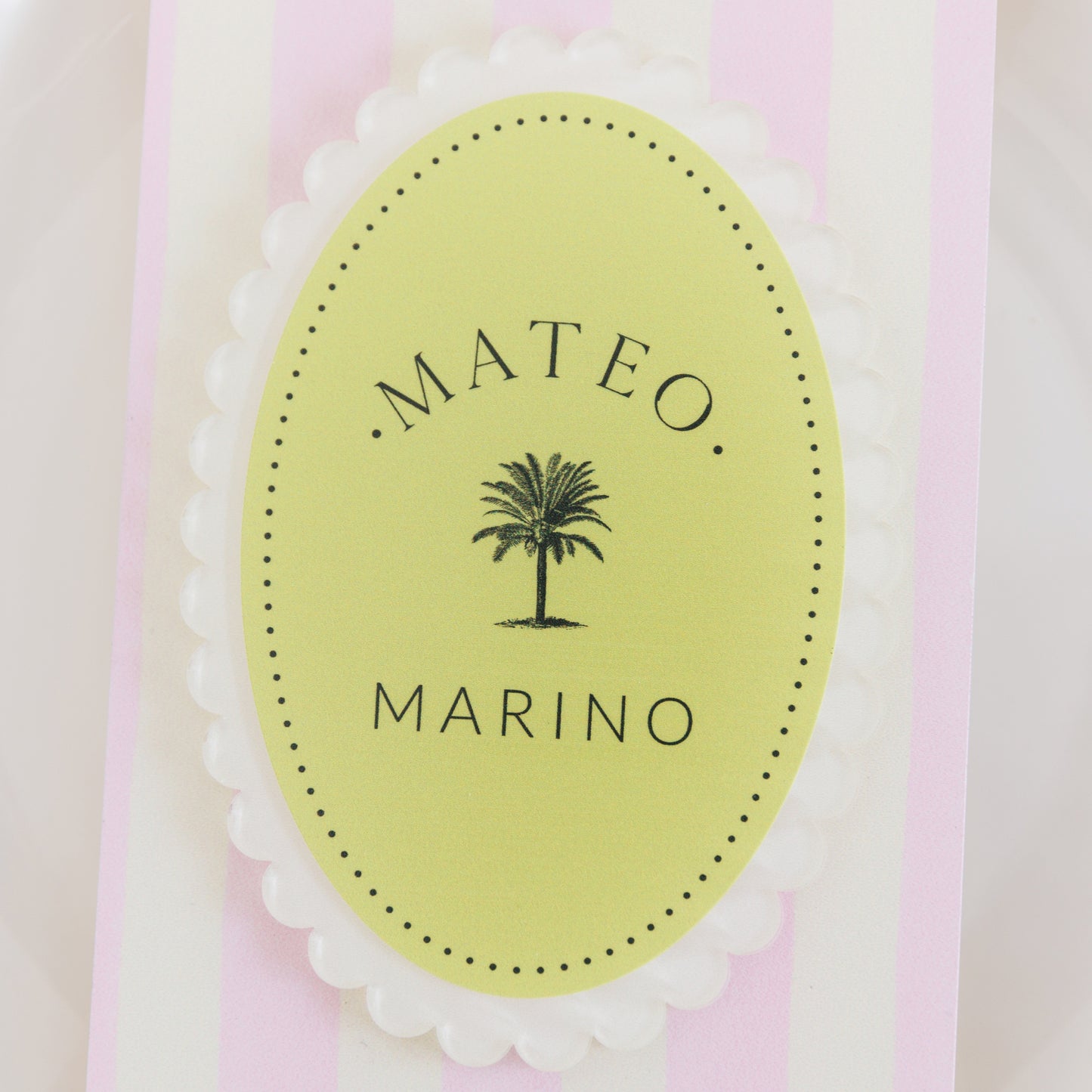 Amelie Collection - Scalloped Edge Acrylic Place Card